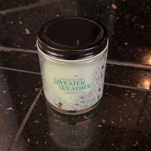 Bath and Body Works Sweater Weather Candle